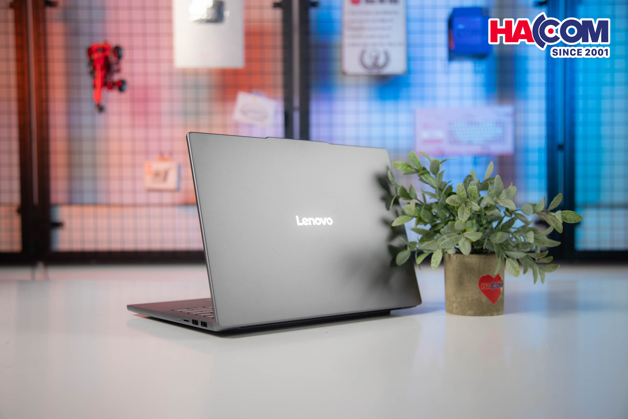 Laptop Lenovo IdeaPad Slim 5 Oled 14AKP10 (83HX001JVN) (AI 7 350/32GB RAM/1TB SSD/14 Oled WUXGA/Win11/Xám) 16
