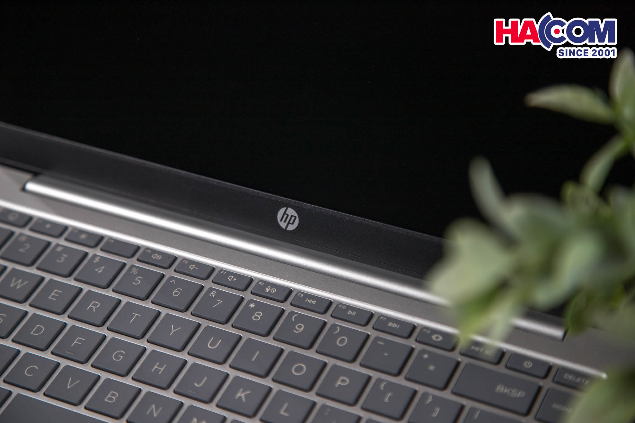 Laptop HP 14-ep0112TU (8C5L1PA) (i5 1335U/16GB RAM/512GB SSD/14 FHD/Win11/Bạc) 9