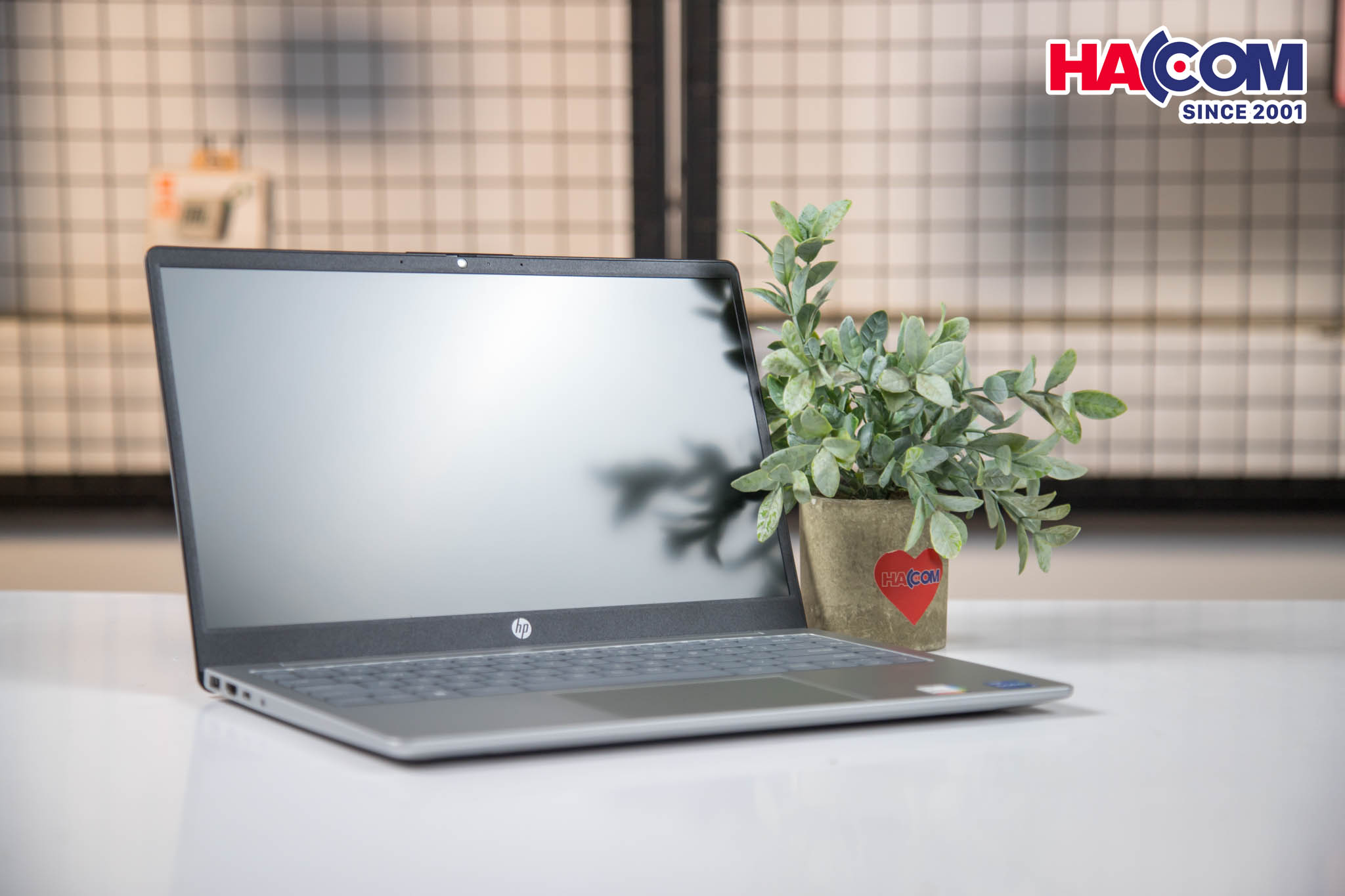 Laptop HP 14-ep0112TU (8C5L1PA) (i5 1335U/16GB RAM/512GB SSD/14 FHD/Win11/Bạc) 13