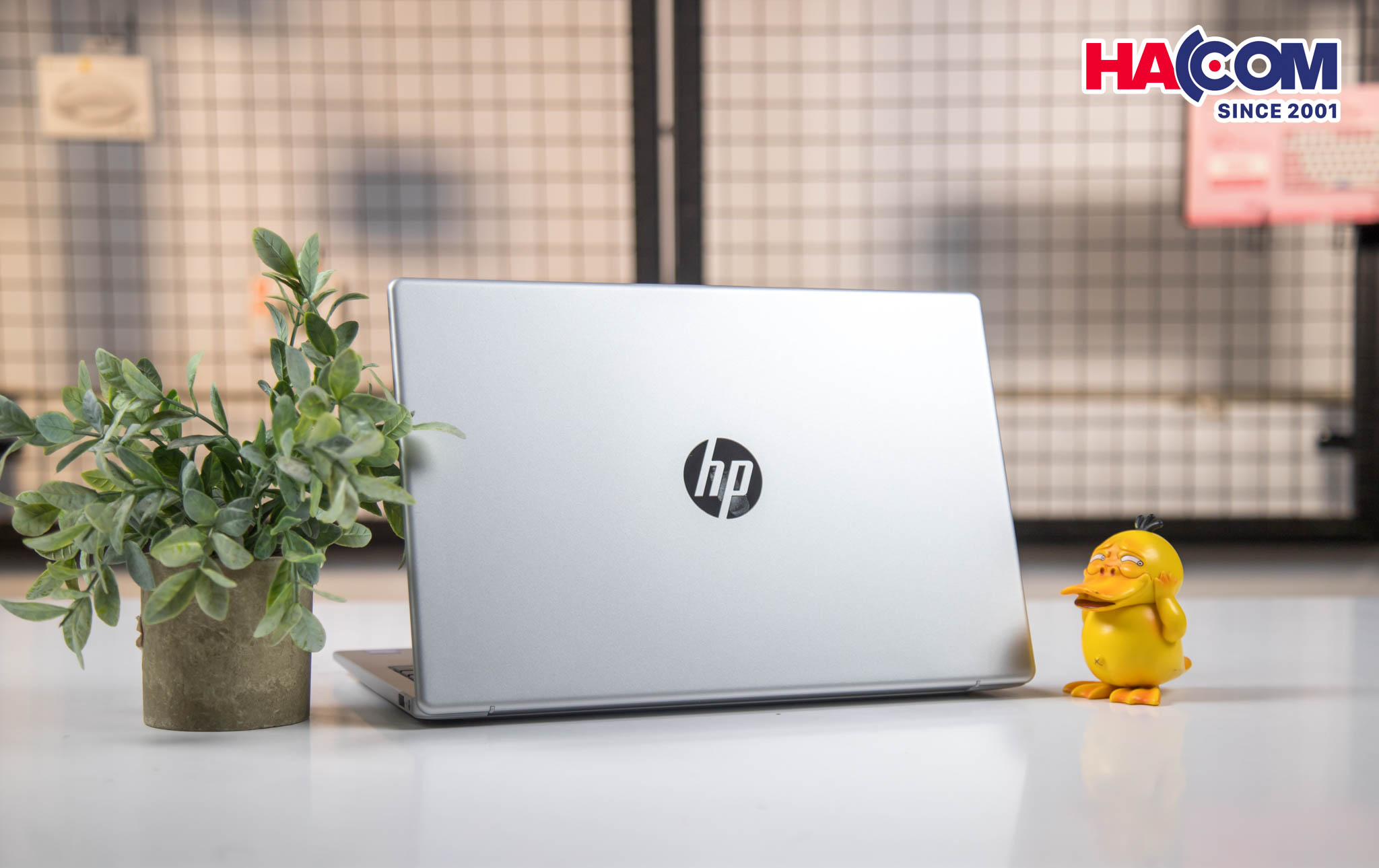 Laptop HP 14-ep0112TU (8C5L1PA) (i5 1335U/16GB RAM/512GB SSD/14 FHD/Win11/Bạc) 14
