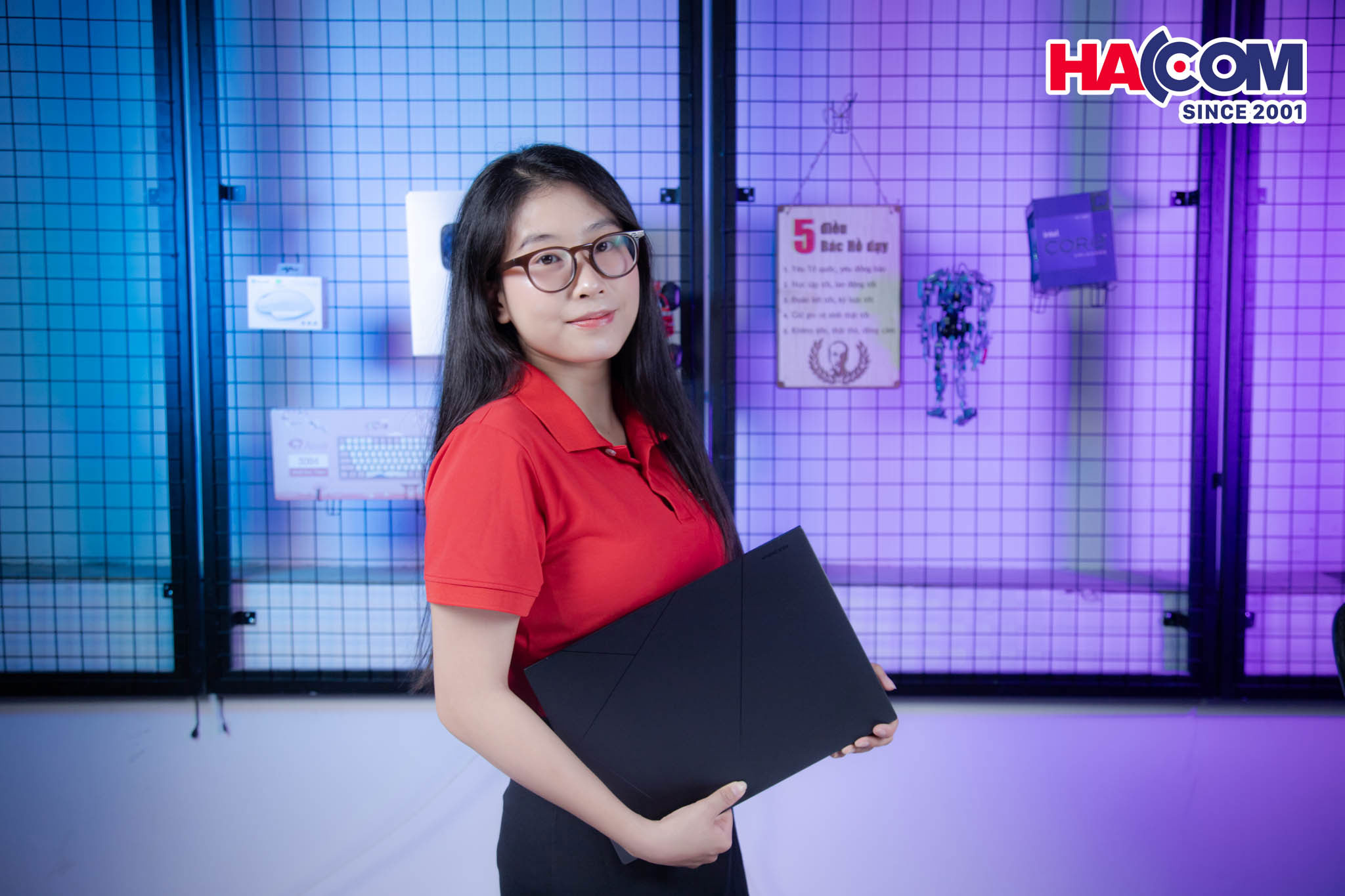 Laptop Asus ZenBook UM3406KA-PP113WS (R7 AI7 350/16GB RAM/512GB SSD/14 3K Oled 120Hz/Win11/OfficeH&amp;S/Túi/Đen) 12