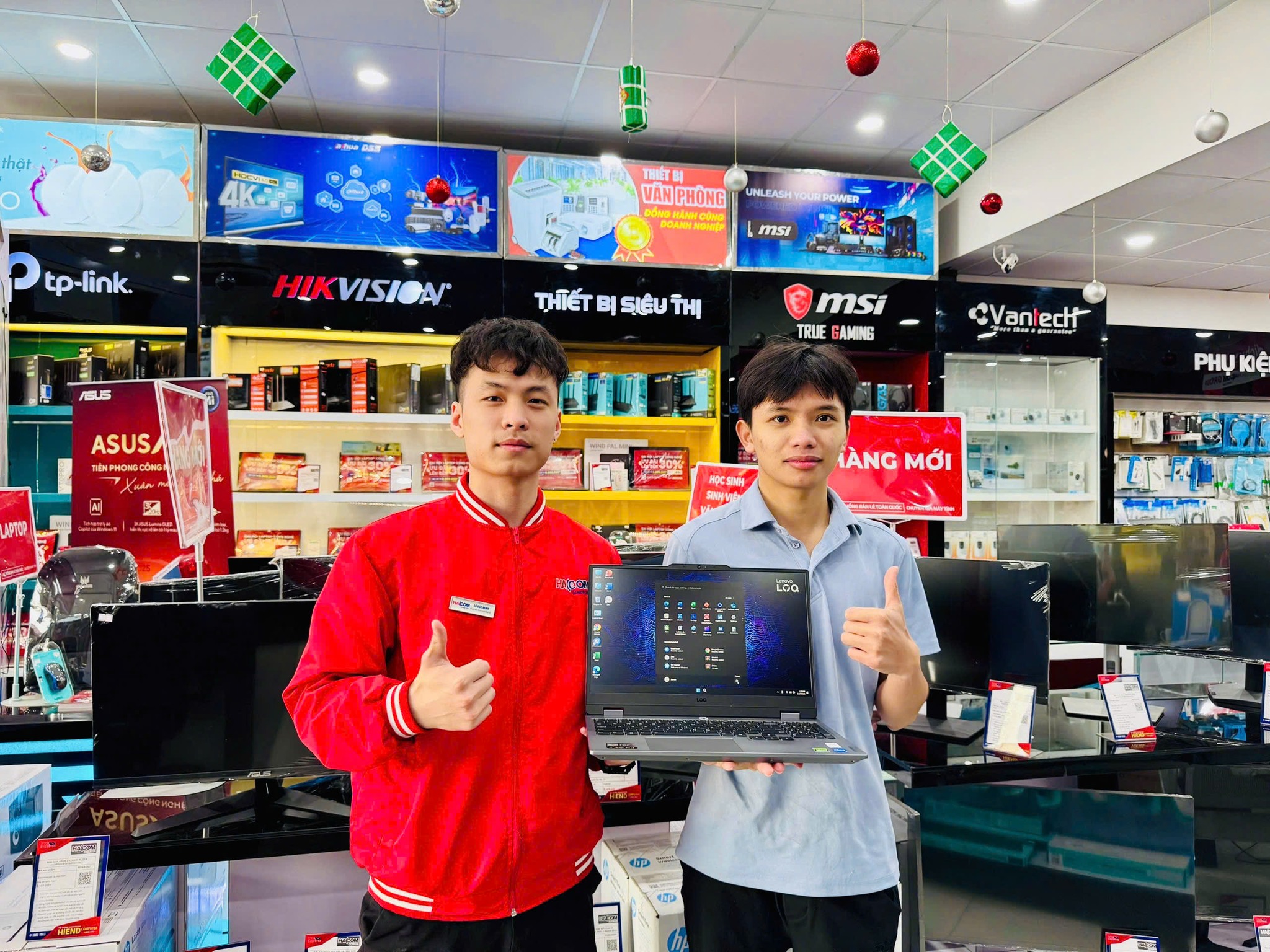 khach_hang_/LTLV-41.jpg 18