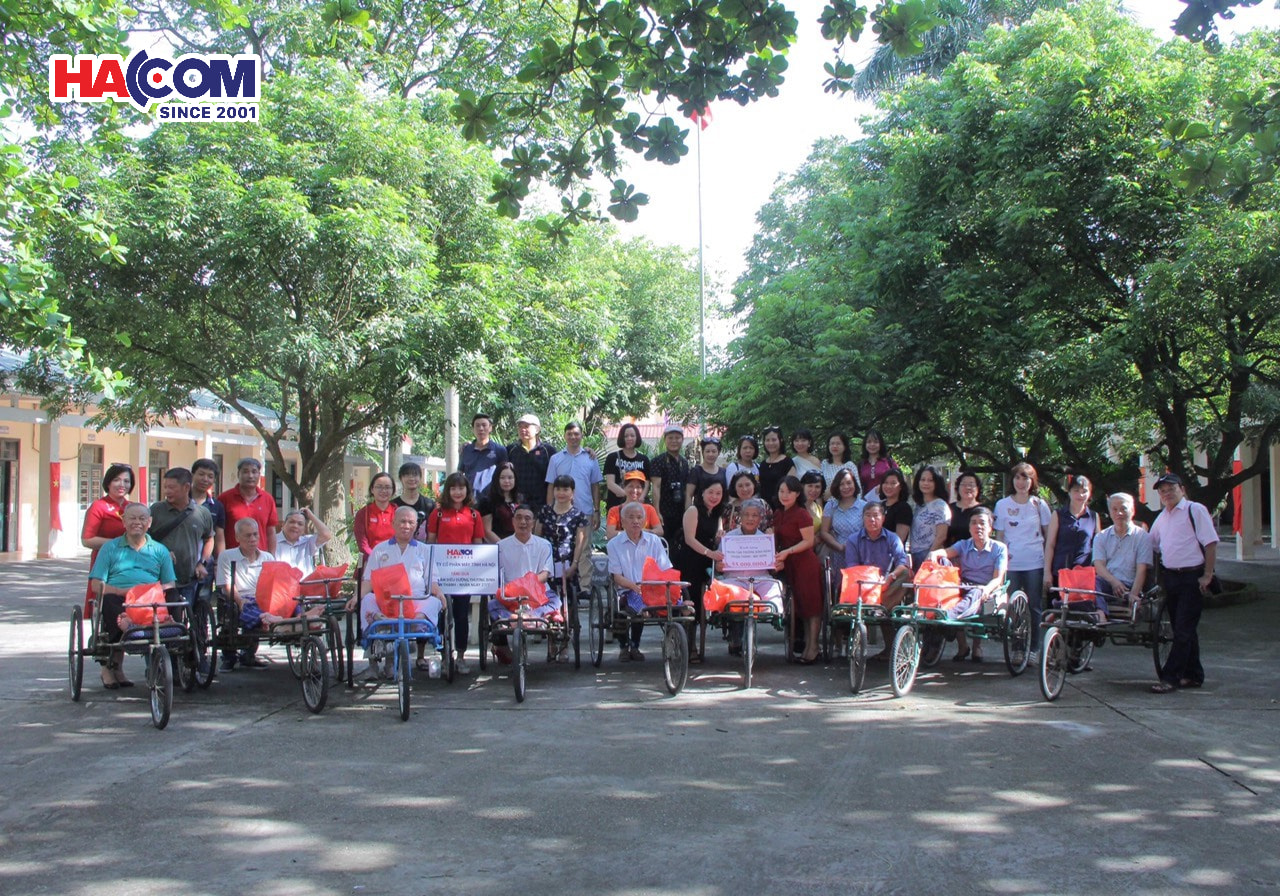 Công đoàn HACOM từ thiện ngày Thương binh Liệt sĩ - Ảnh 7