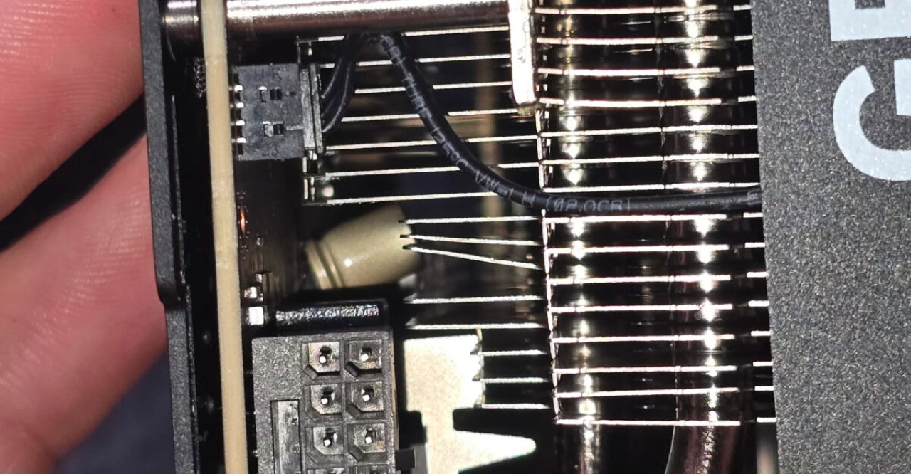 NVIDIA RTX 5090 gặp sự cố tụ điện