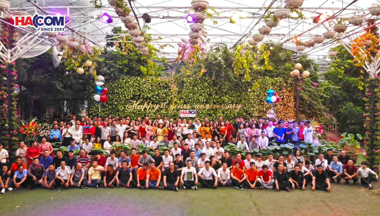 HACOM Group 18 năm vững bước vươn xa - Ảnh 1