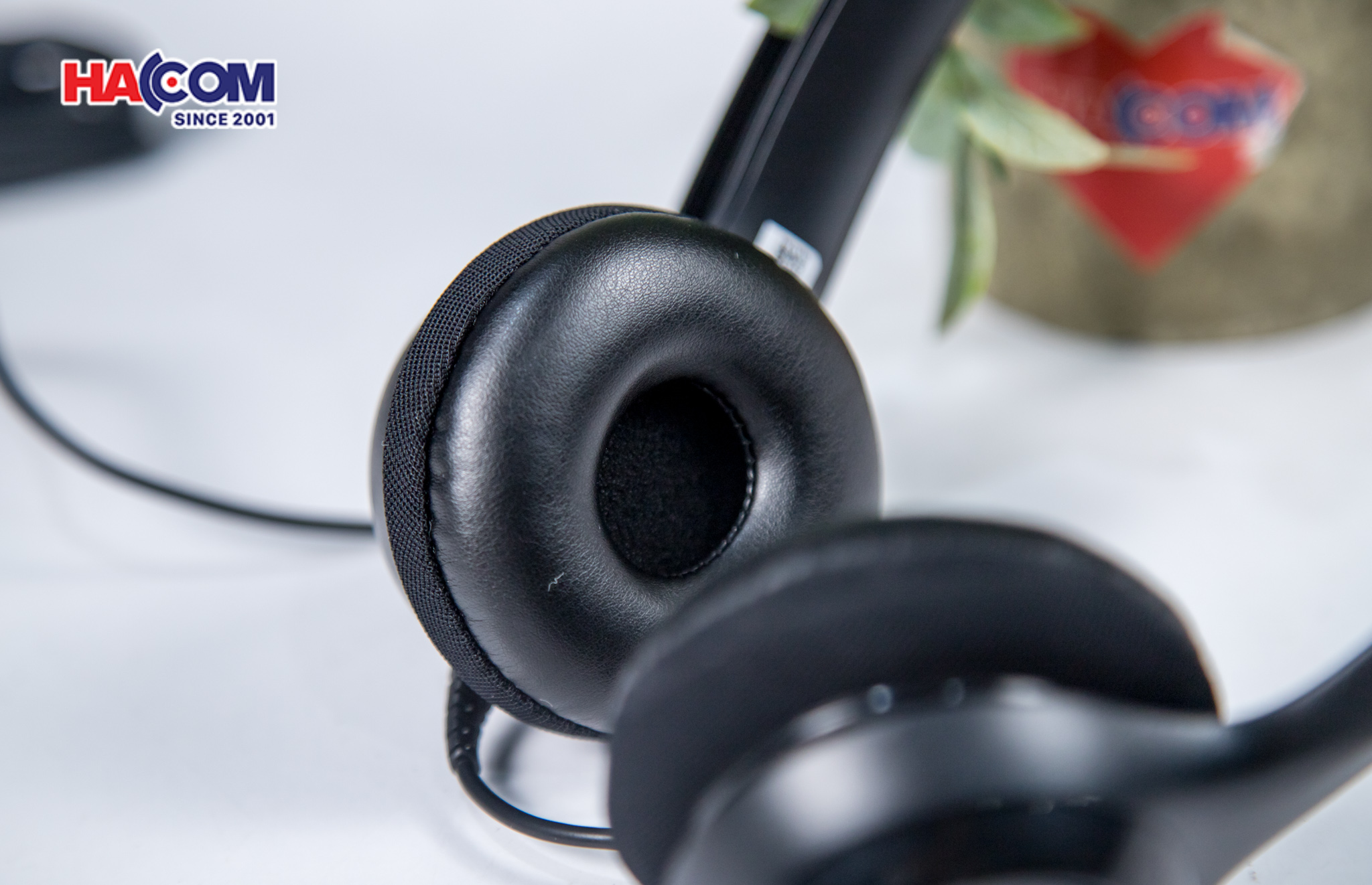  Tai nghe Logitech H390 7