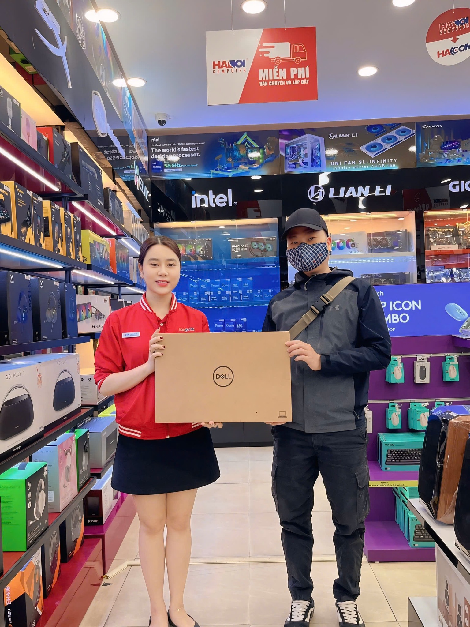 khach_hang_Laptop Dell Inspiron 16 5640 KHPF5 (Core 7 150U/16GB RAM/1TB SSD/MX570A/16.0FHD+/Win11/Office HS21/Xanh) - Likenew (Full box) 9