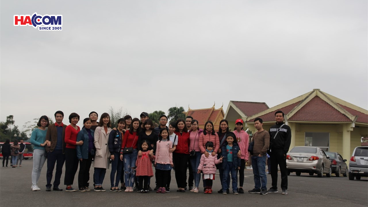 Du Xuân HACOM 2018: Tham quan Đền Và và Làng văn hóa các dân tộc Việt Nam