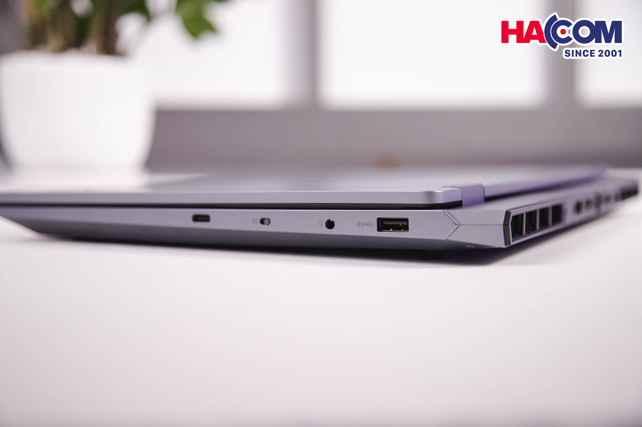 Laptop Lenovo Gaming LOQ 15ARP9 (83JC00HYVN) (R5 7235HS/24GB RAM/512GB SSD/15.6 FHD 144hz/RTX 3050 6GB/Win11/Xám) 15