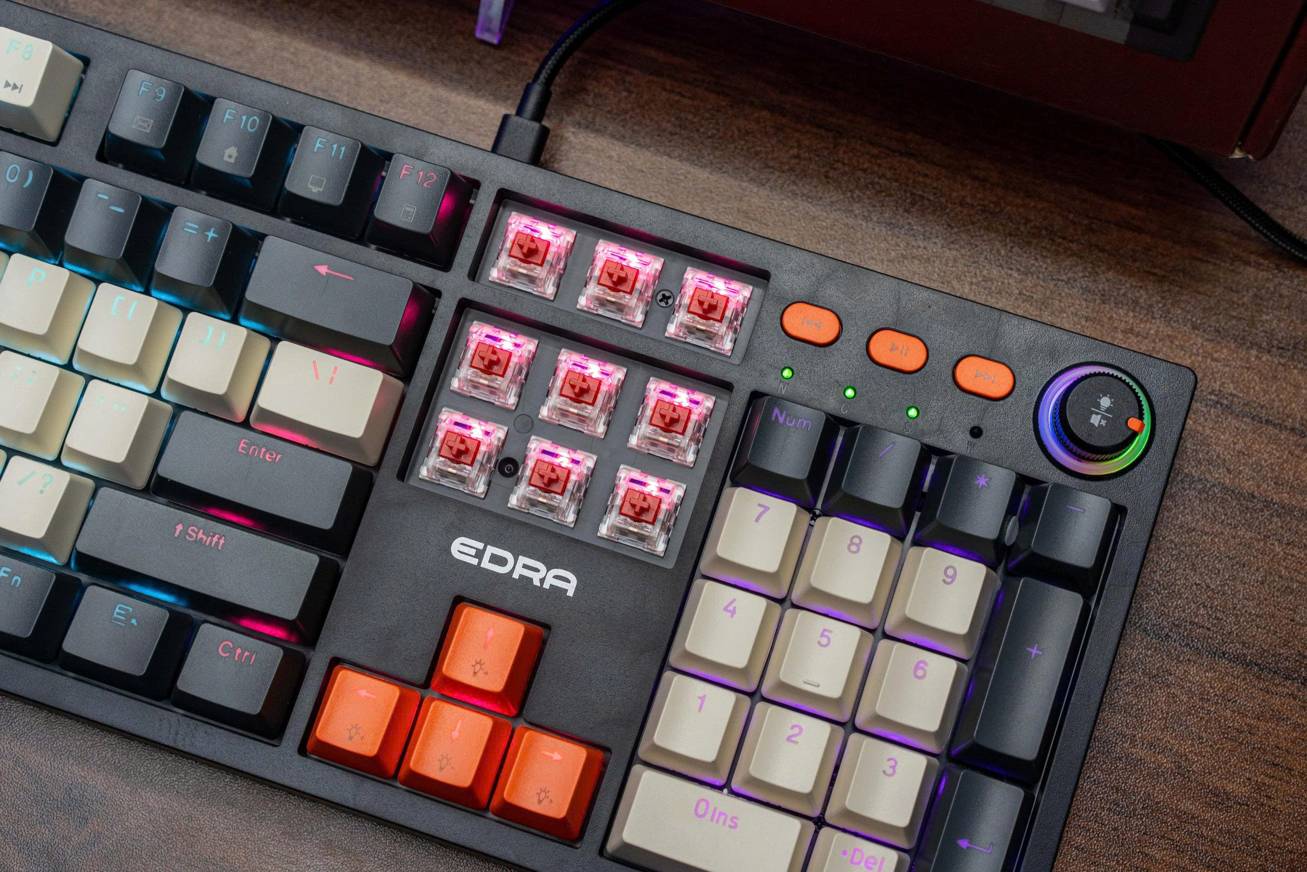 ban phim co edra ek3104k 02