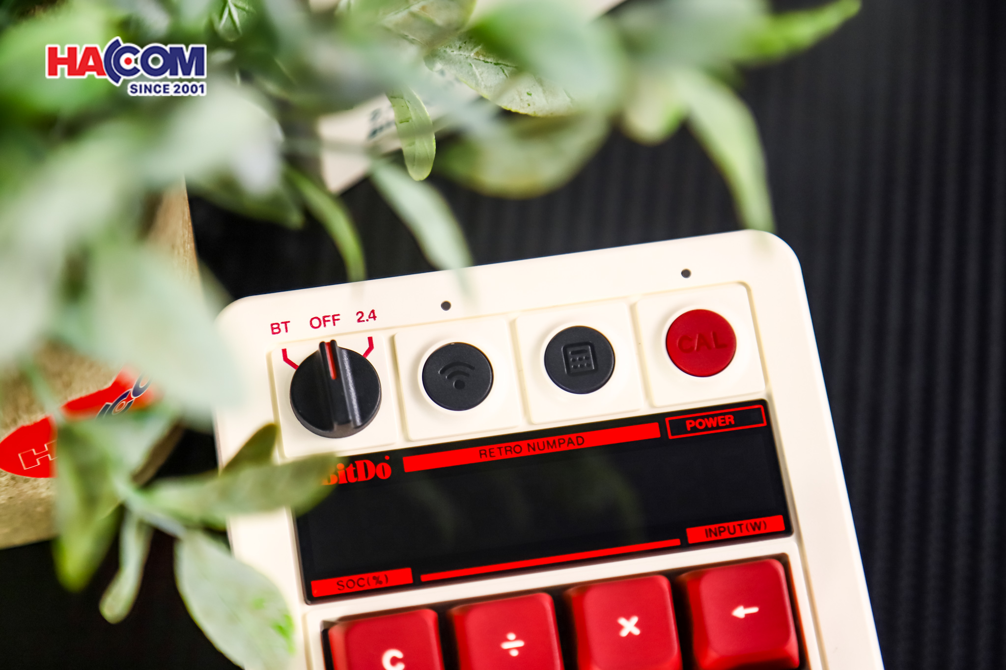 Bàn phím 8BitDo Retro 18 Mechanical Numpad - Fami Edition 13