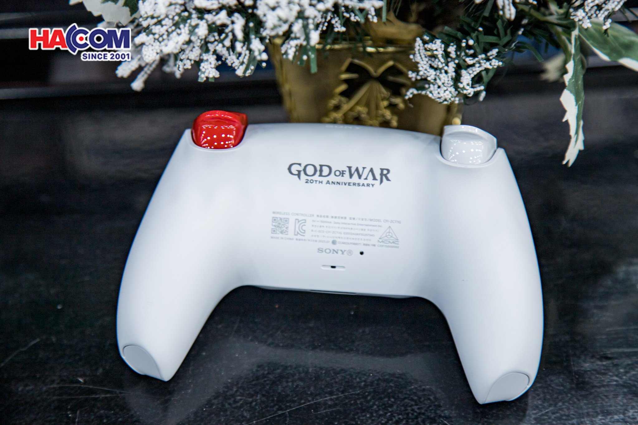 Tay cầm chơi Game Sony PS5 DualSense God of War 20th Anniversary GOW (CFI-ZCT1G ZA) - Hàng Chính Hãng 10