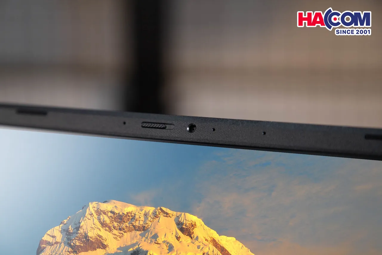 Loa tích hợp SonicMaster và webcam HD trên Vivobook X1502VA