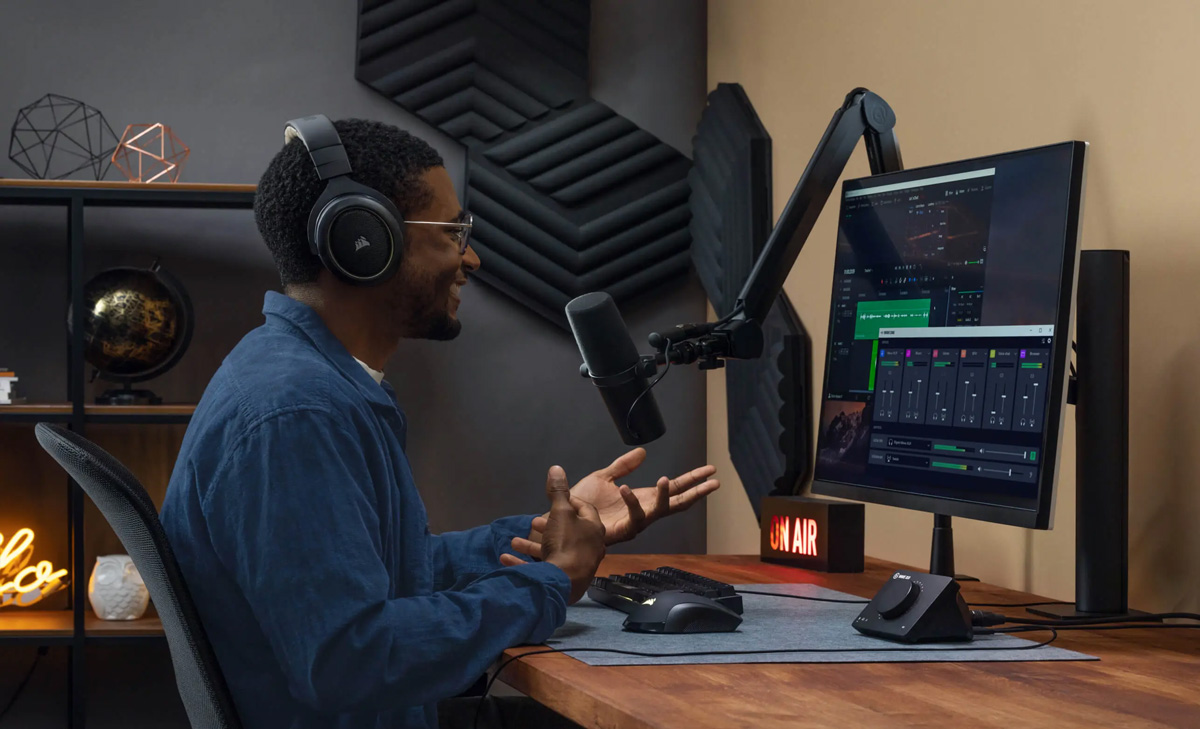 arm mic gia treo mic hacom 1