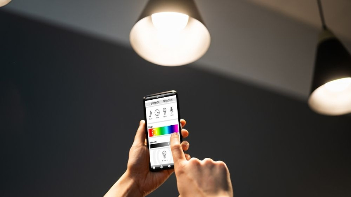 bong den thong minh hacom 2