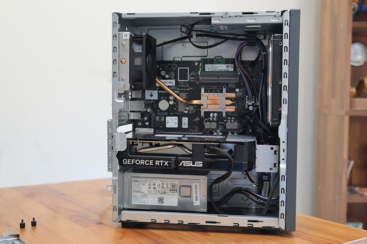 may tinh de ban asus hacom 2
