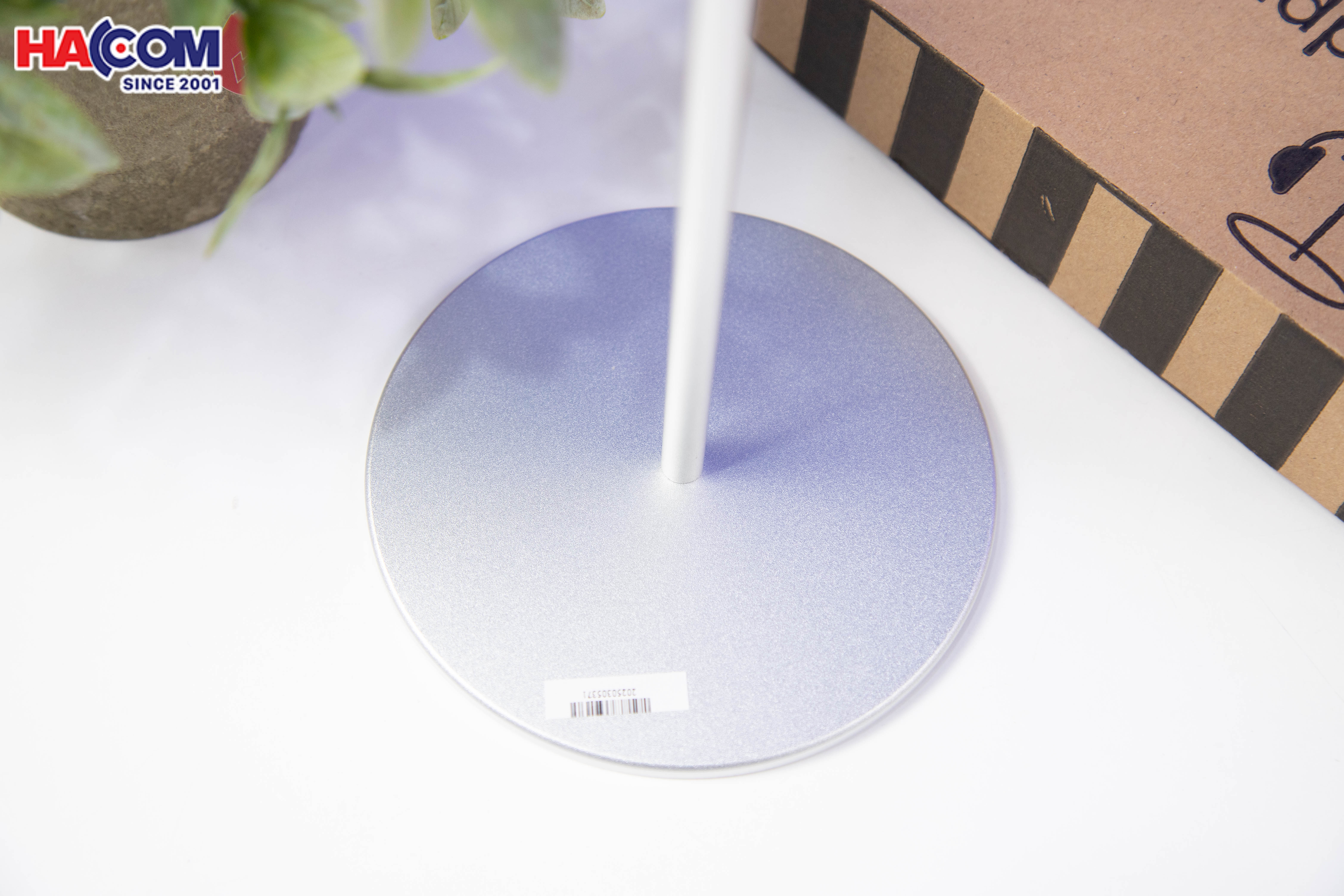 Giá treo tai nghe Crossline EJ4 màu bạc - Gỗ và hợp kim nhôm 1