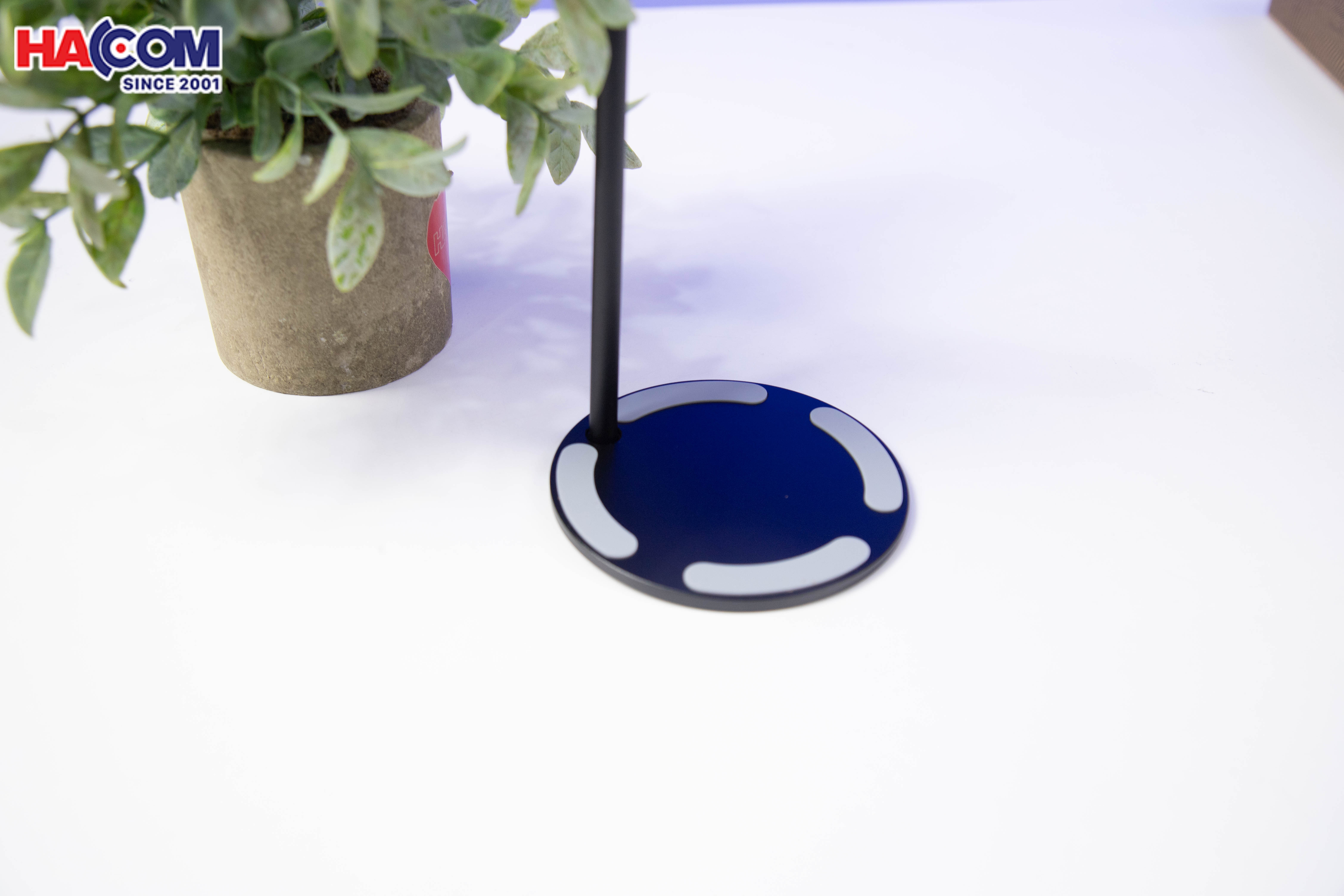 Giá treo tai nghe Crossline EJ9 màu đen - Hợp kim nhôm và PU 2