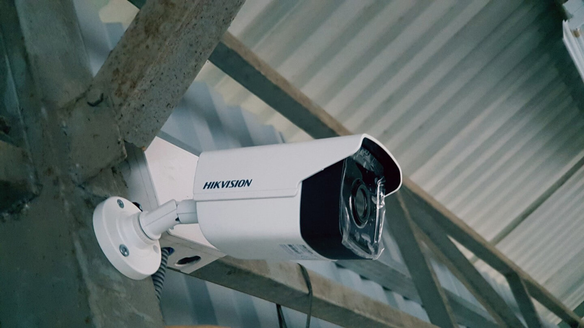 camera quan sat hacom 1