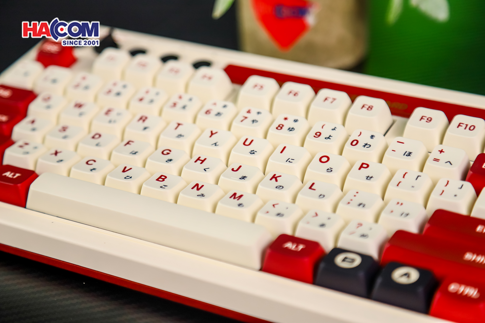 Bàn phím 8BitDo Retro Mechanical Keyboard - FAMI Edition 11