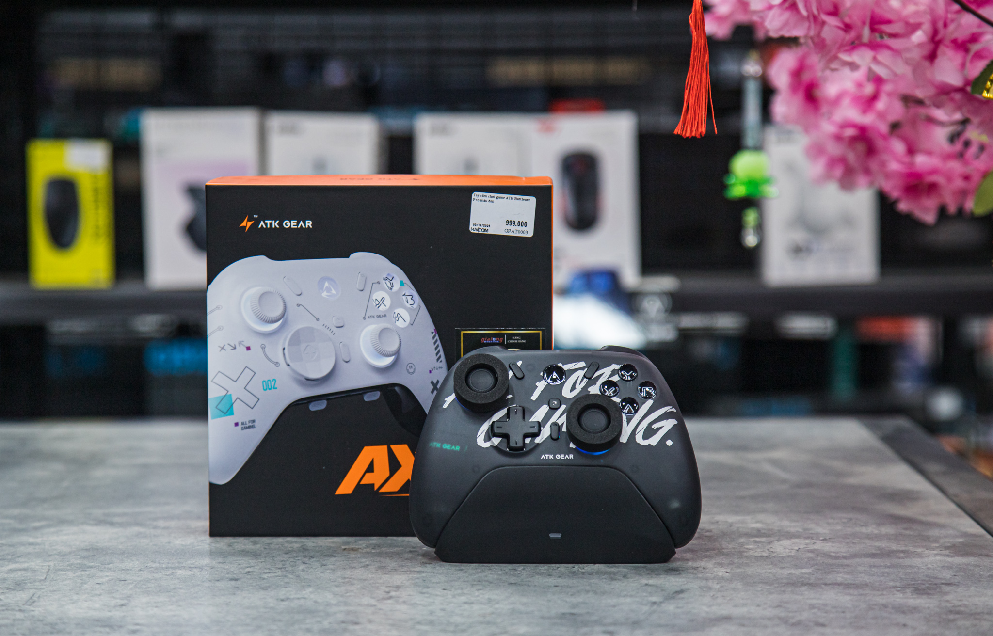 Tay cầm chơi game ATK Battleaxe Pro màu đen - Hình 2