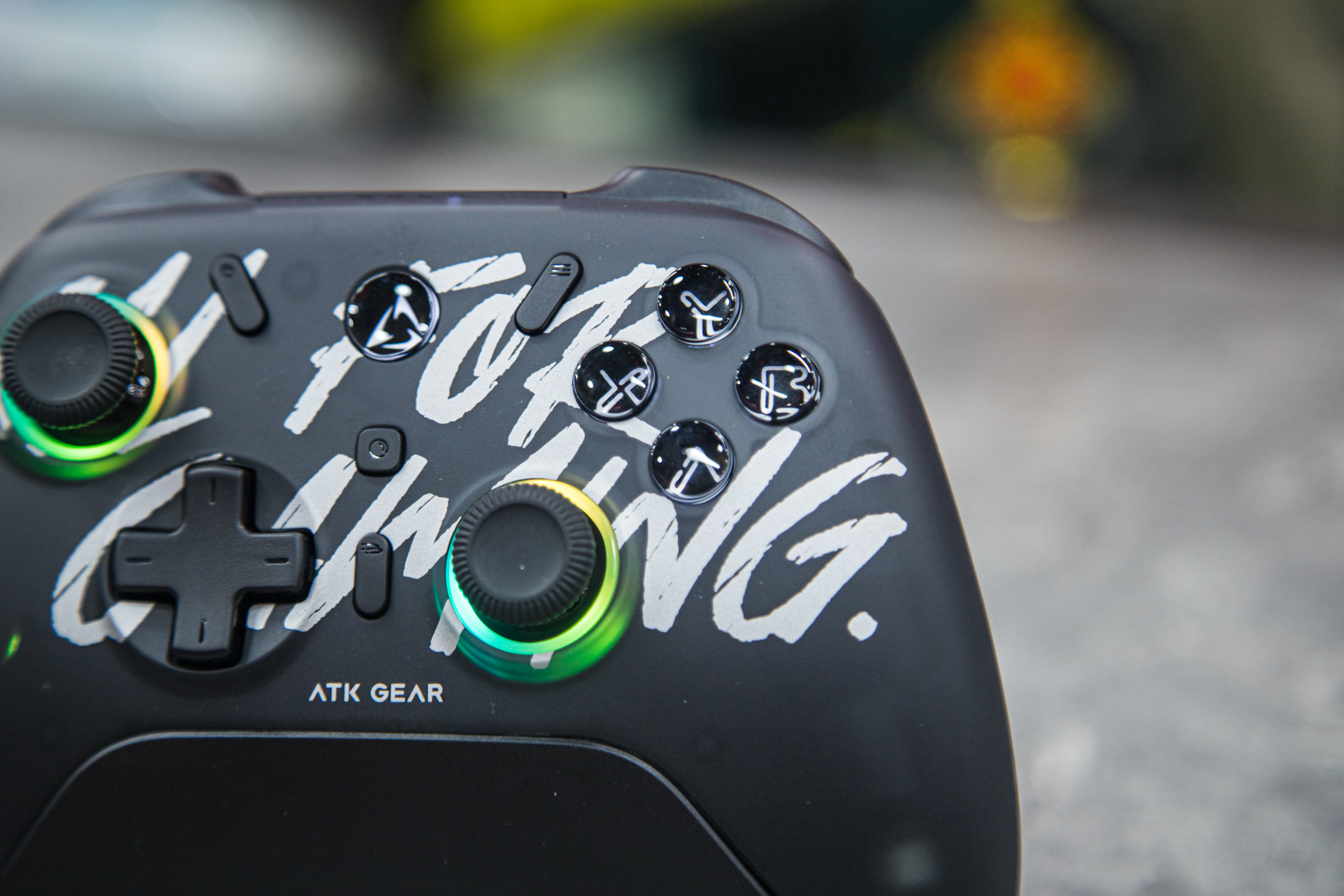 Tay cầm chơi game ATK Battleaxe Pro màu đen - Hình 5