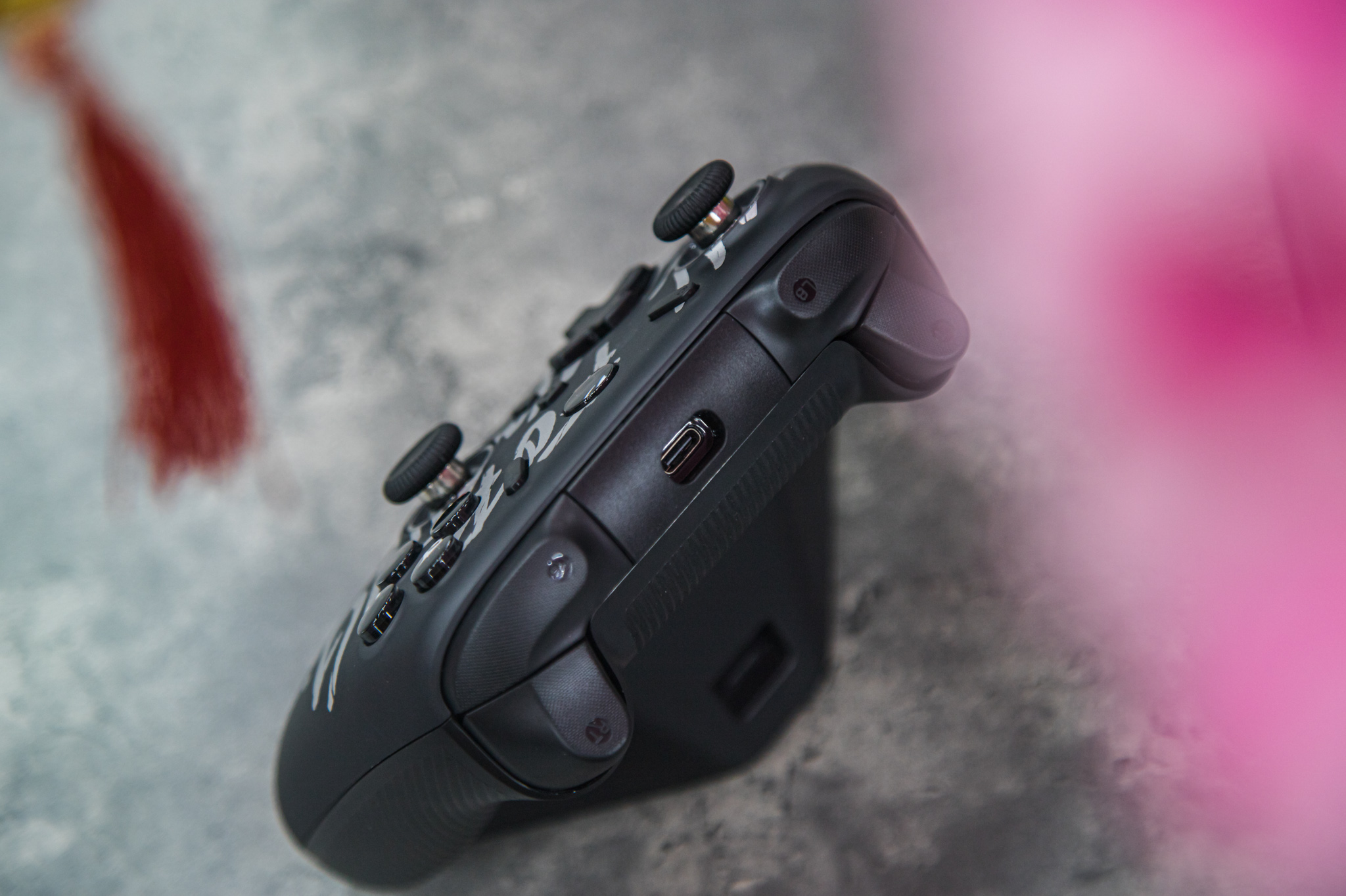 Tay cầm chơi game ATK Battleaxe Pro màu đen 9