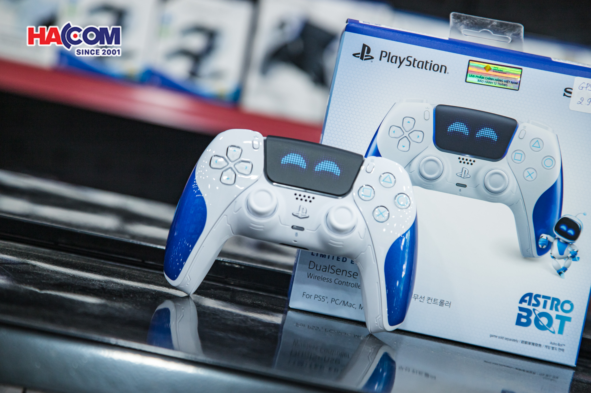 Tay cầm chơi Game Sony PS5 DualSense Astro Bot Limited Edition - Hàng Chính Hãng 8