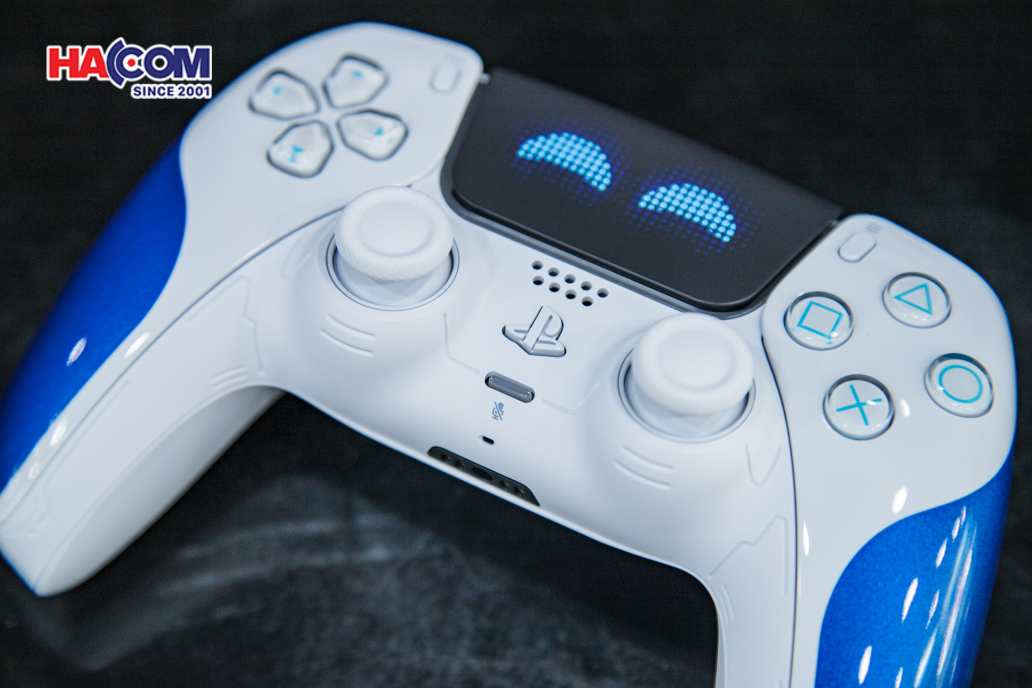 Tay cầm chơi Game Sony PS5 DualSense Astro Bot Limited Edition - Hàng Chính Hãng 11