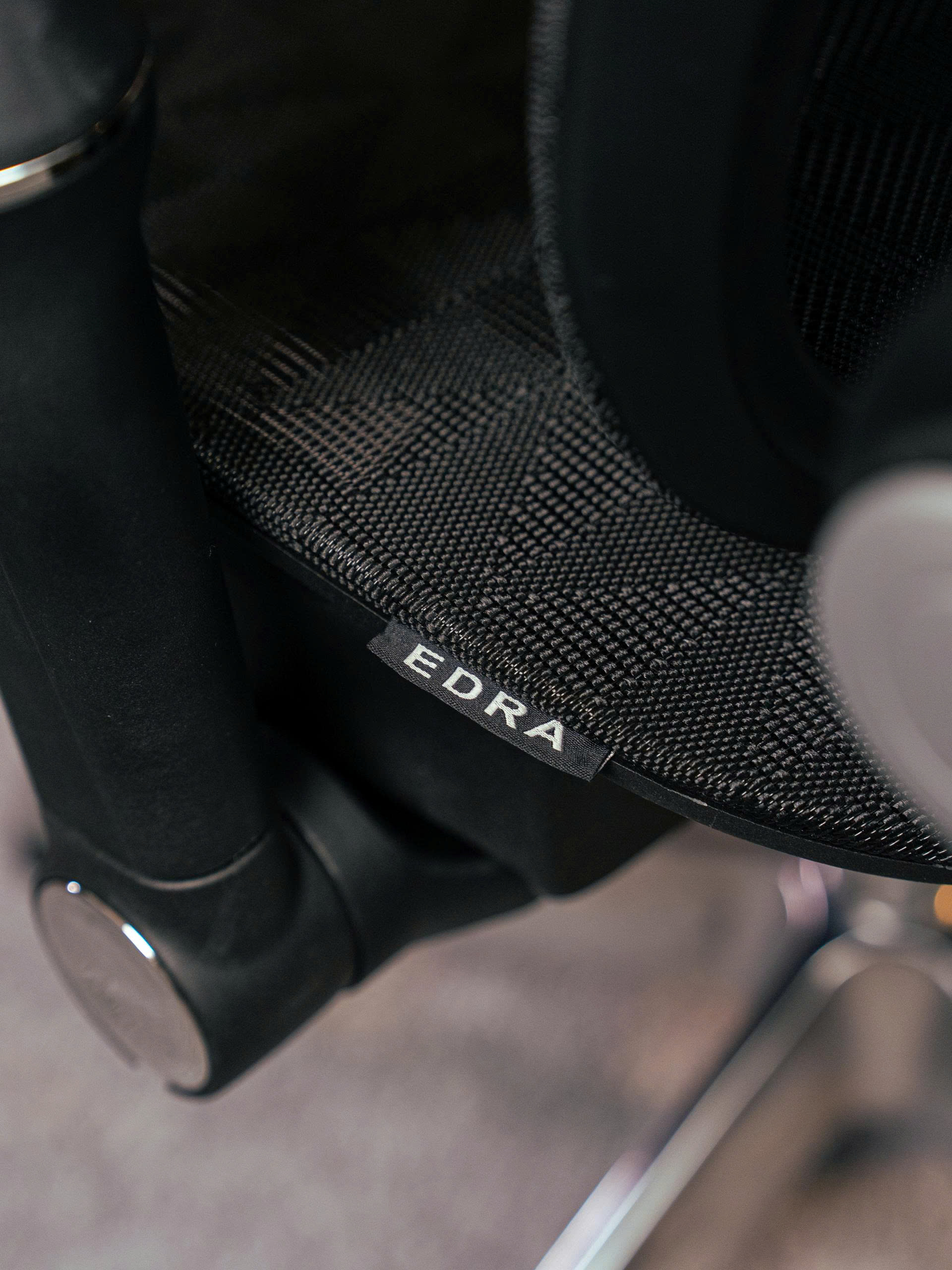 cdn/web/17122025/Ghe-cong-thai-hoc-EDRA-EEC227-2.jpg 8