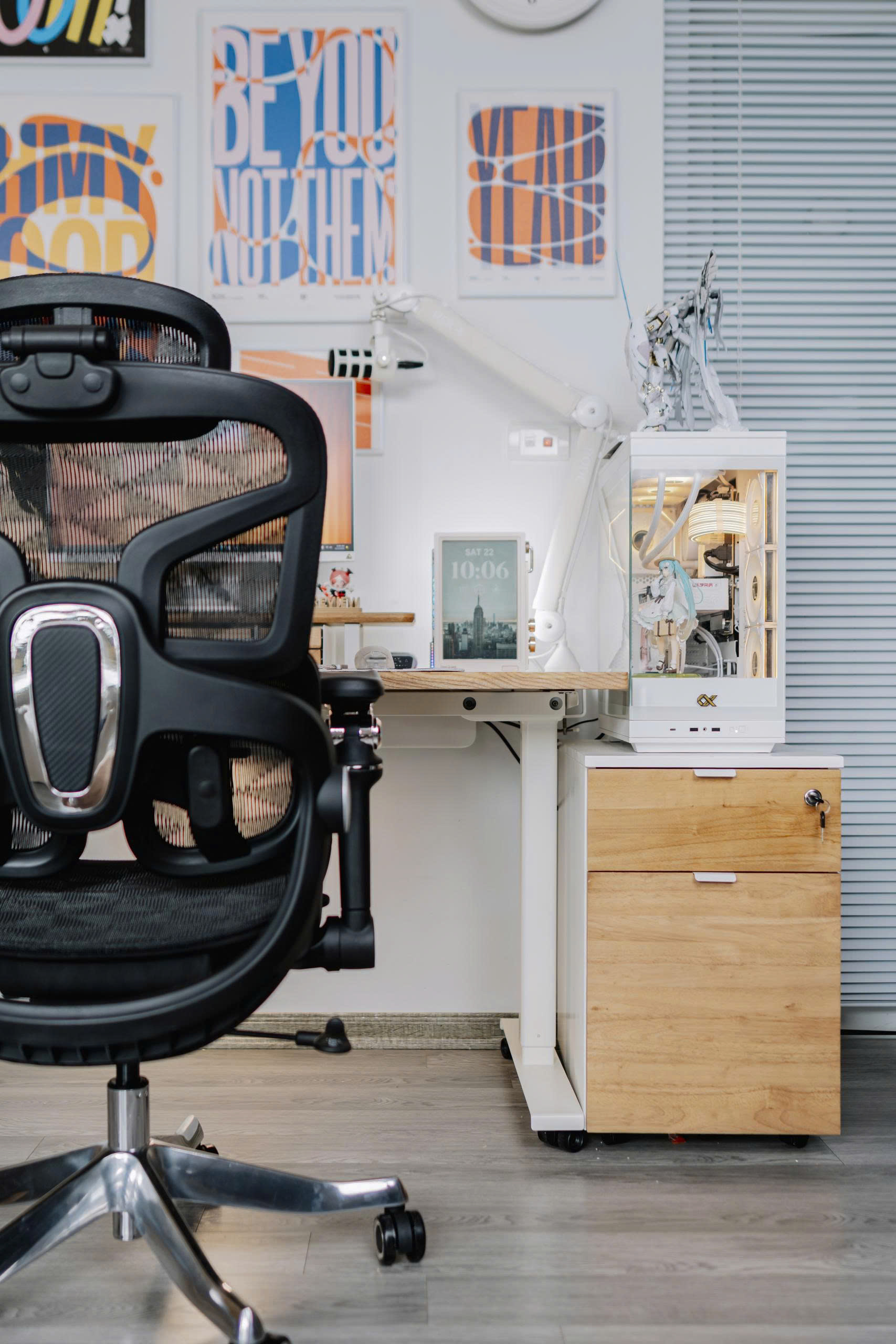 cdn/web/17122025/Ghe-cong-thai-hoc-EDRA-EEC227-28.jpg 28