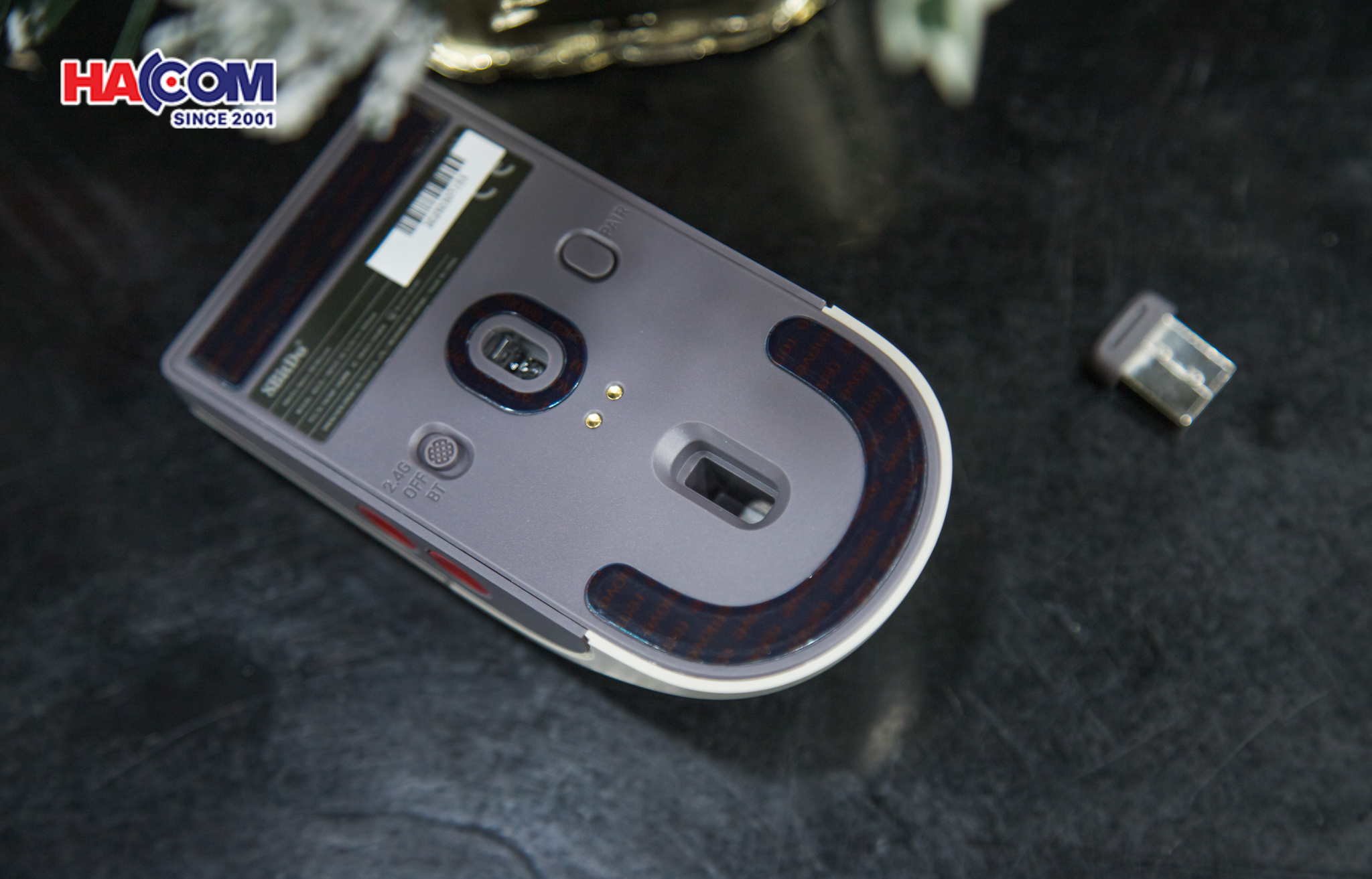 cdn/web/17122025/chuot-8bitdo-retro-r8-mouse-n-edition-006.jpg 9