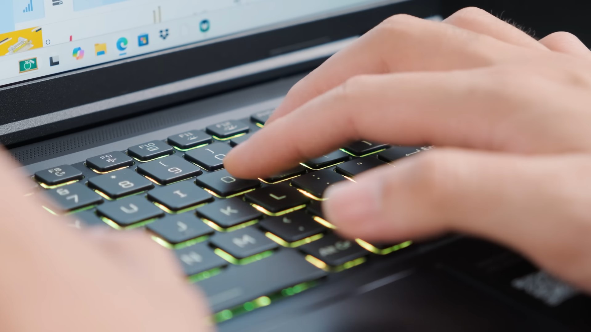 review acer predator helios neo 16 phn16 i31 72xe hacom 3