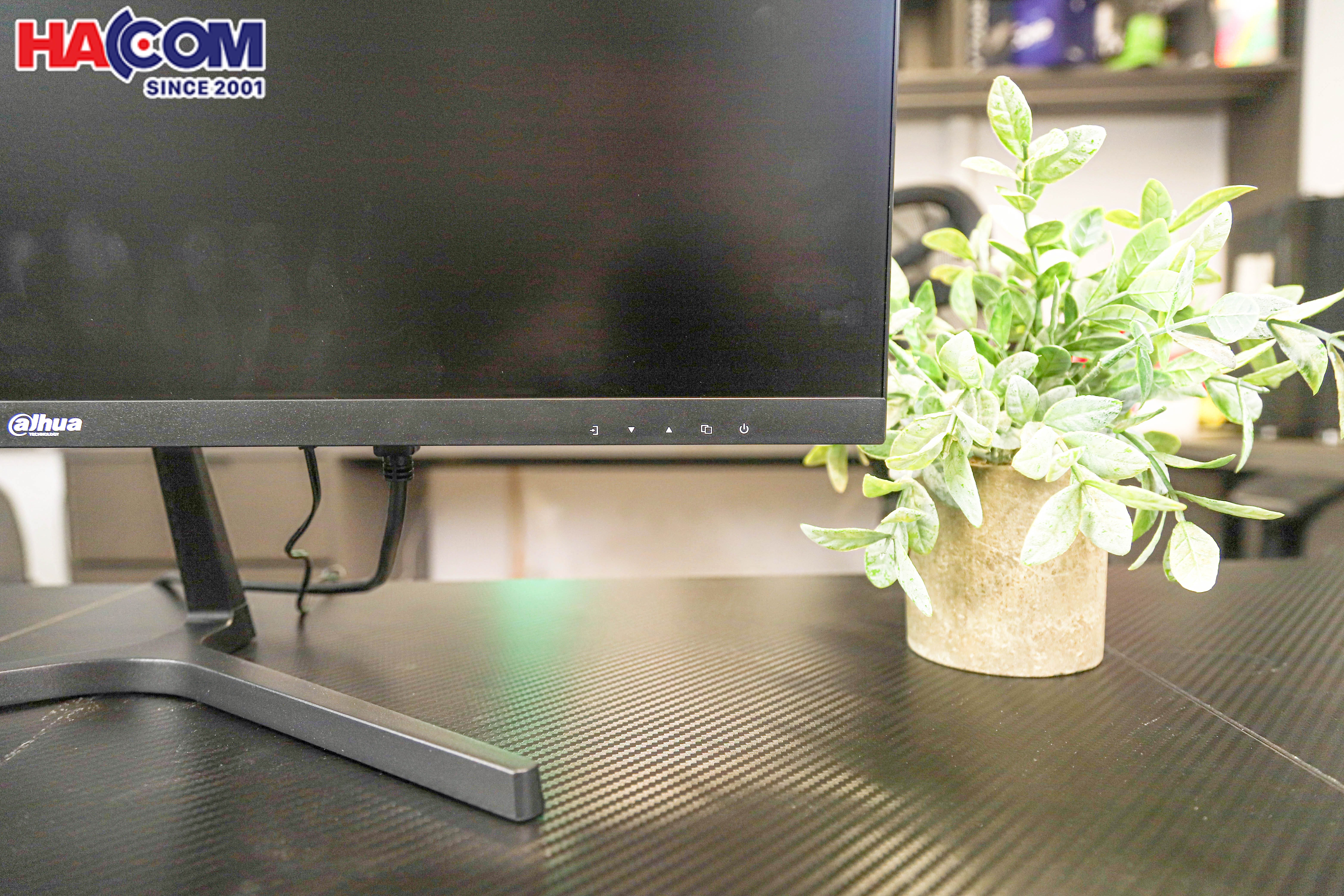 cdn/web/18102025/Man-hinh-Dahua-DHI-LM27-B221-27-inchFHDIPS144Hz5ms-2.jfif 1