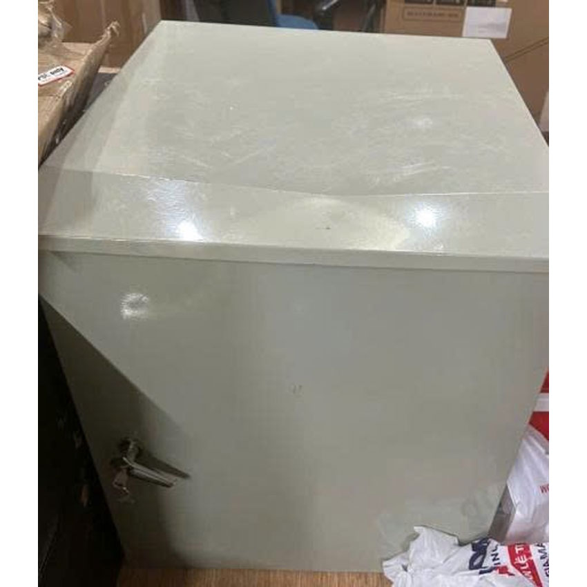 Tủ mạng ngoài trời 15U (H750 x W600 x D600)