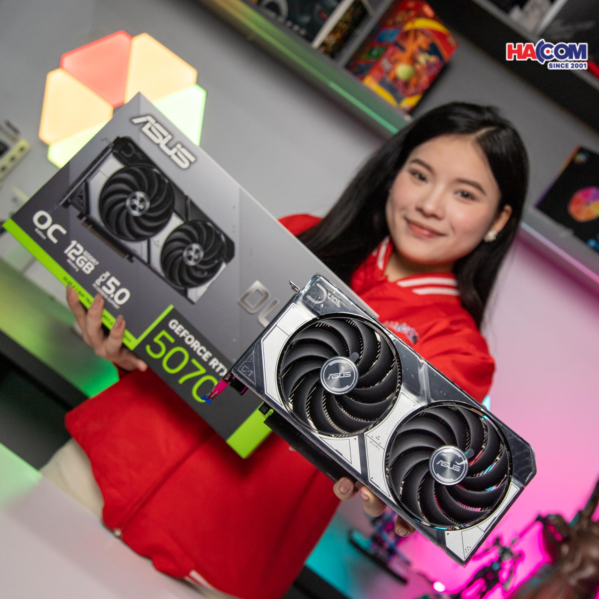 cdn/web/18122025/card-man-hinh-asus-dual-rtx-5070-12g-oc-gddr7-1.jpg 12