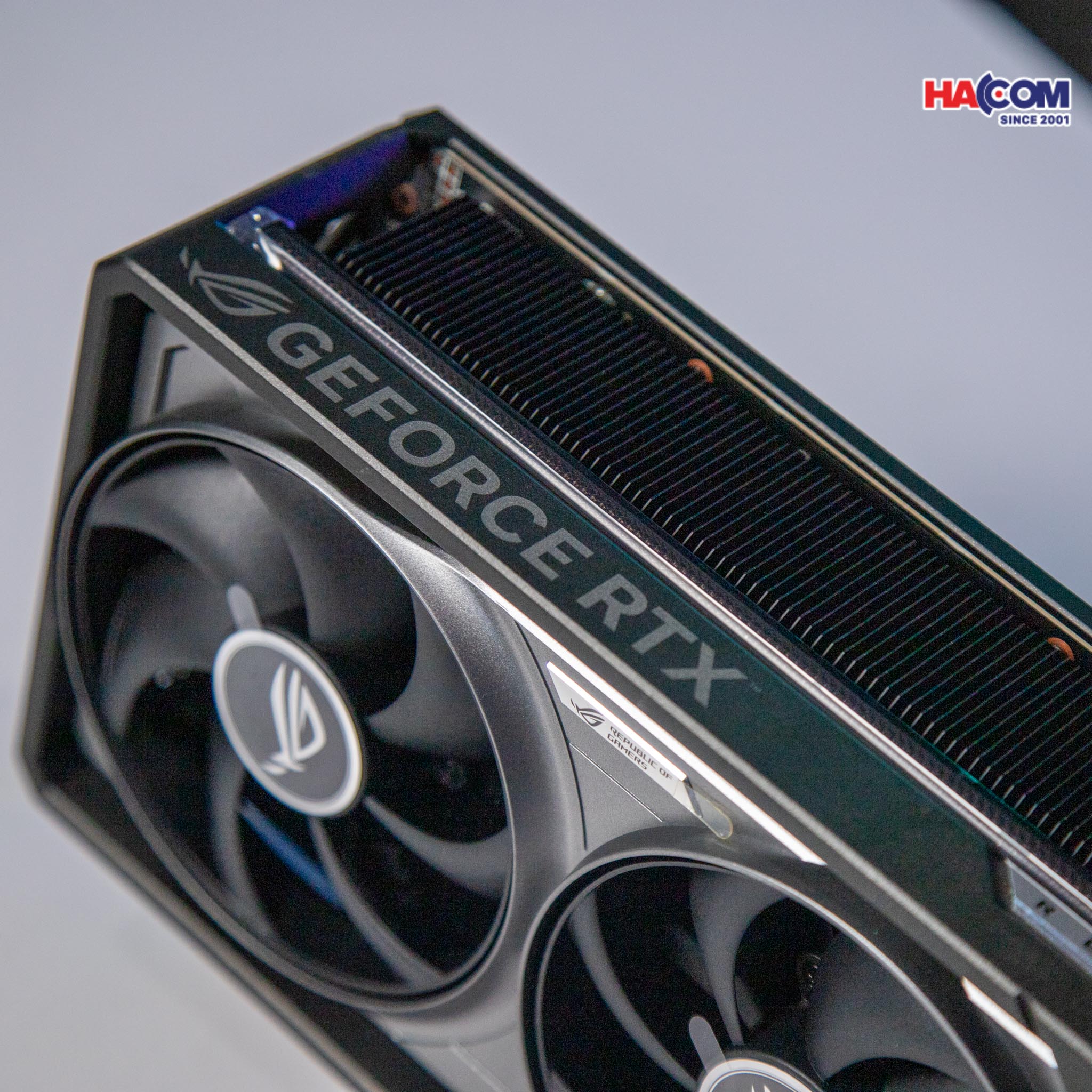 cdn/web/18122025/card-man-hinh-asus-rog-astral-rtx-5080-o16g-gaming-1.jpg 10