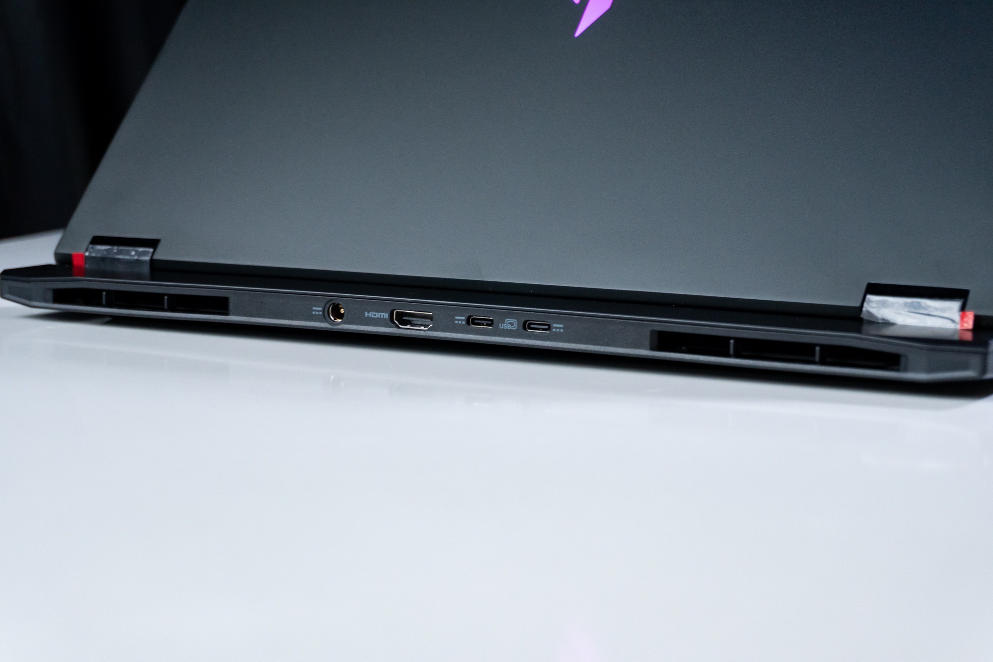 cach chon laptop gaming HACOM 7