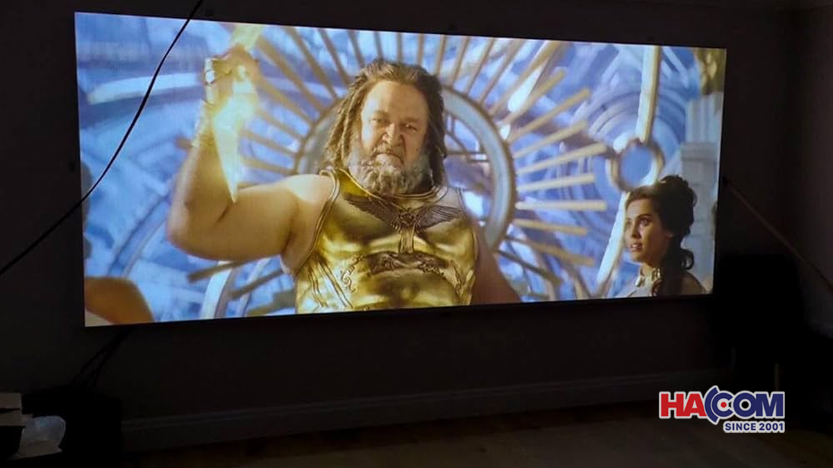 man chieu treo tuong hacom 3