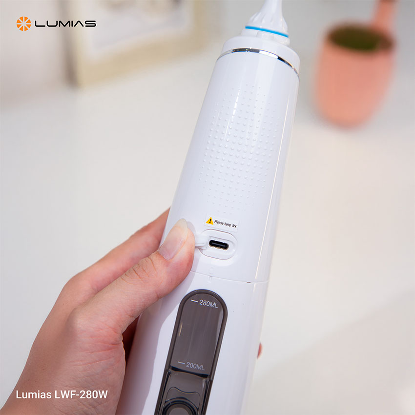 Máy Tăm Nước Dung Tích 280ML Lumias LWF-280W - Màu Trắng 2