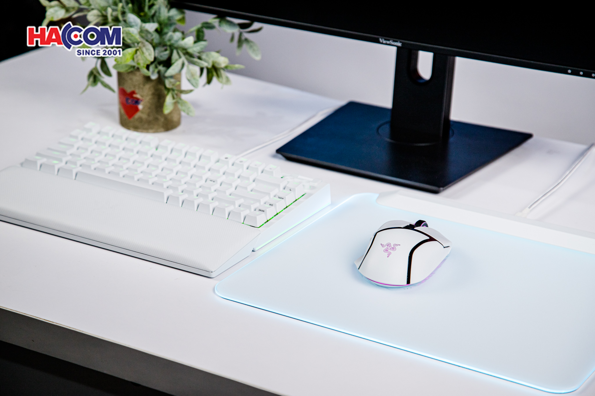 Bàn di chuột Razer Firefly V2 Pro – White (RZ02-04920200-R3M1) 13