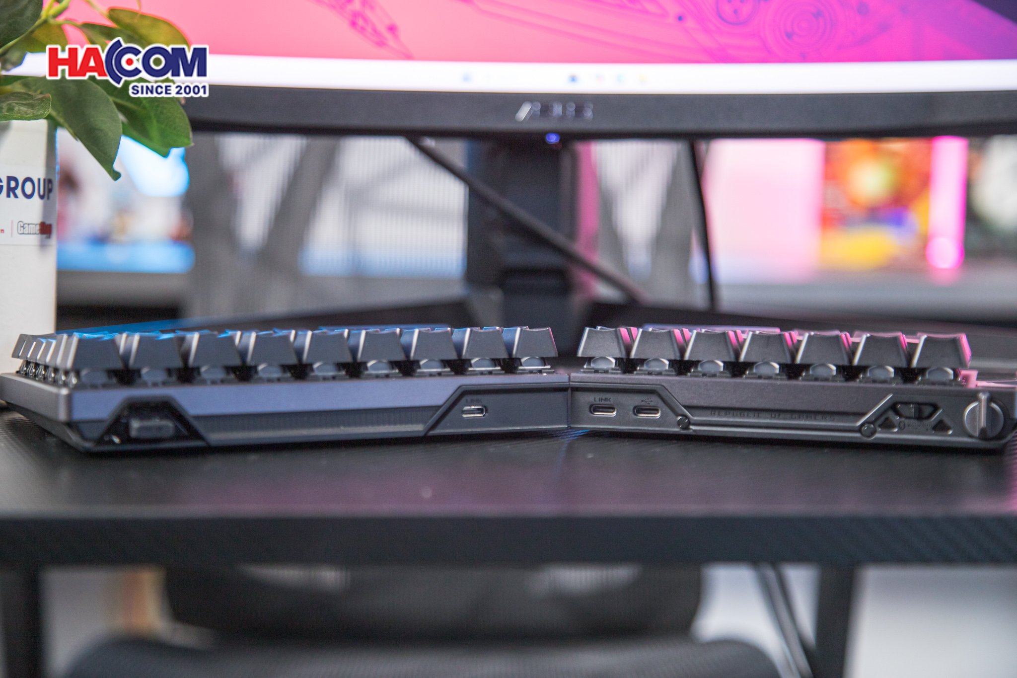 Bàn phím cơ không dây ASUS ROG Falcata HFX (ROG HFX V2 Switch) 25