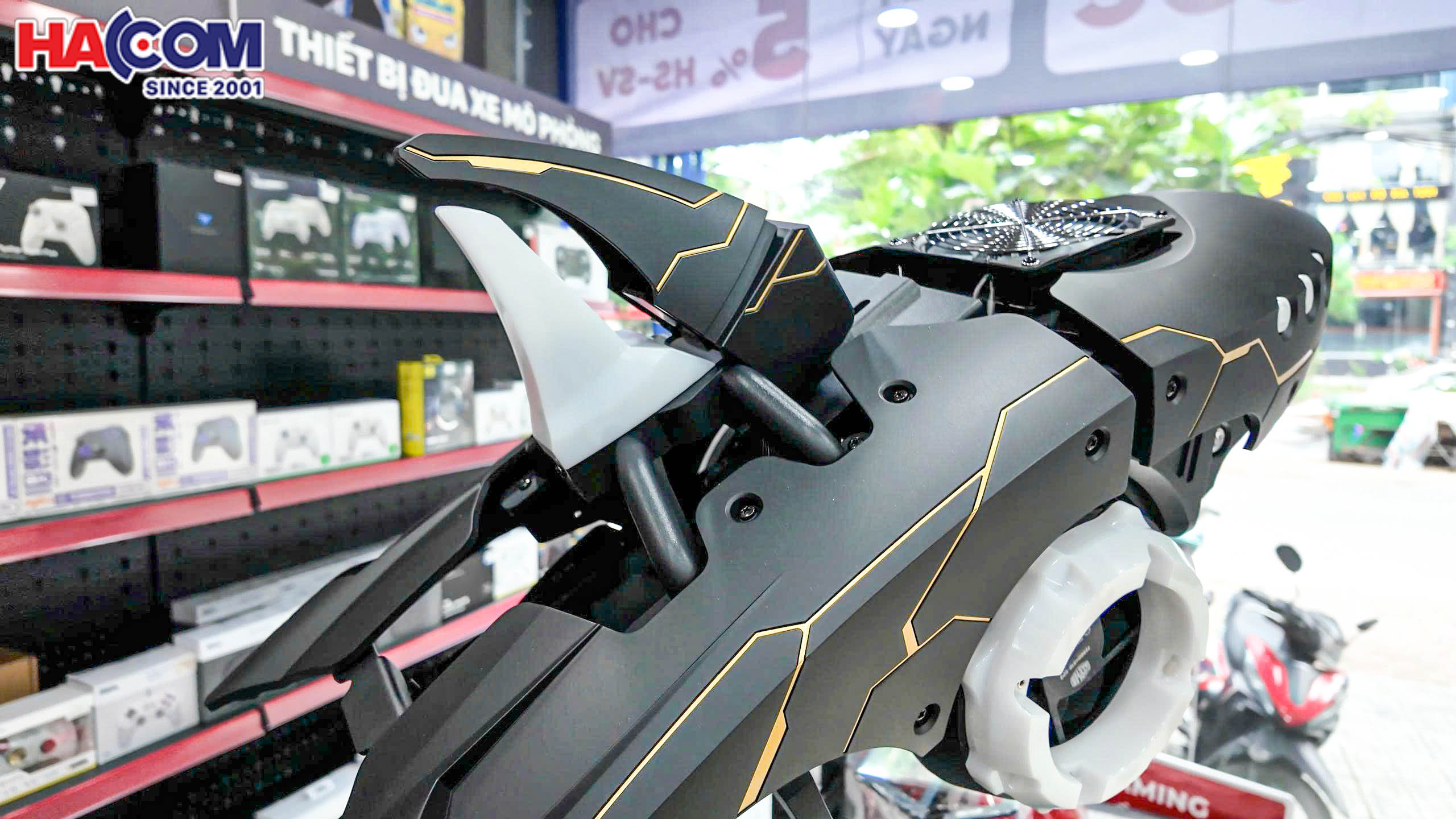 Vỏ Case Cooler Master SHARK X - Black 6