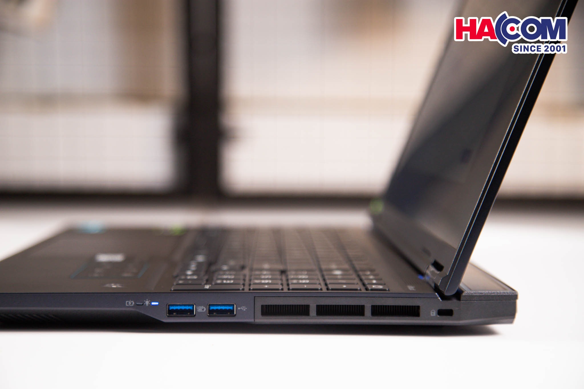 cdn/web/22102025/laptop-acer-predator-helios-neo-16-ai-phn16-73-757w-nh.qvqsv.00112.jpg 24