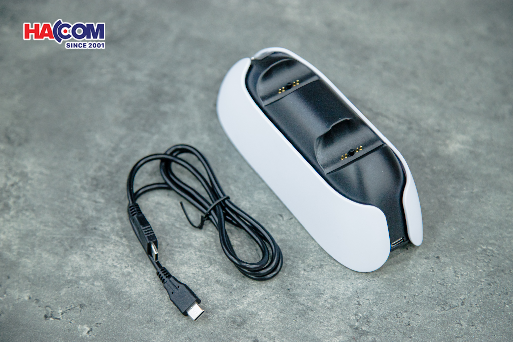 Dock Sạc Nhanh 2 Tay Cầm DualSense PS5 Màu Trắng DOBE TP5-05103ock-sac-nhanh-2-tay-cam-dualsense-ps5-mau-trang-dobe-tp5-05103-003.jpg 6