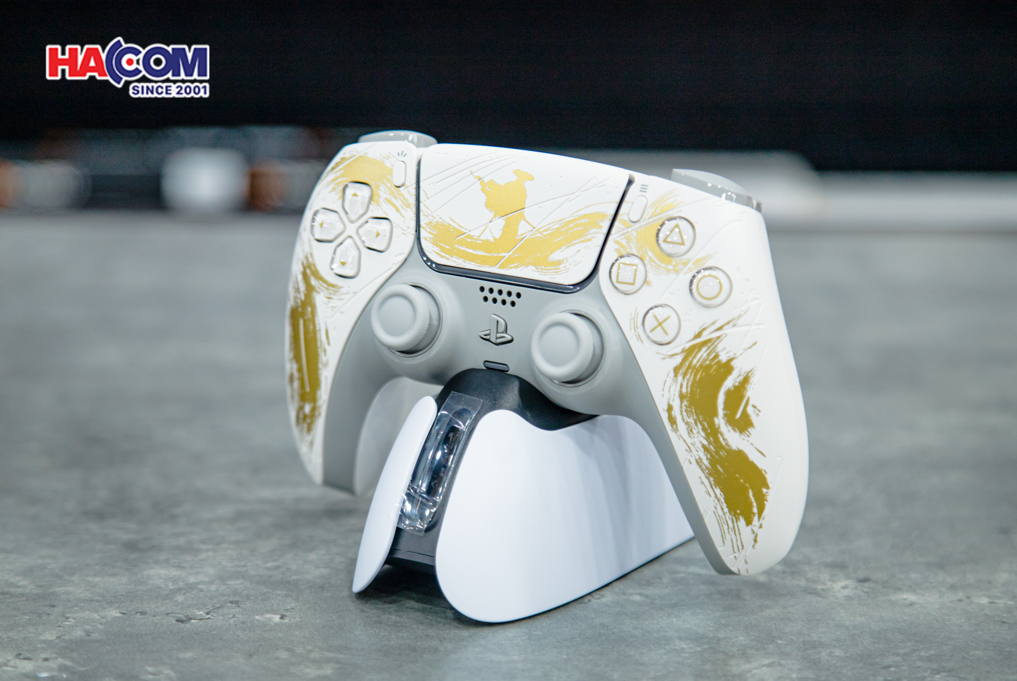 Dock Sạc Nhanh 2 Tay Cầm DualSense PS5 Màu Trắng DOBE TP5-05103 8