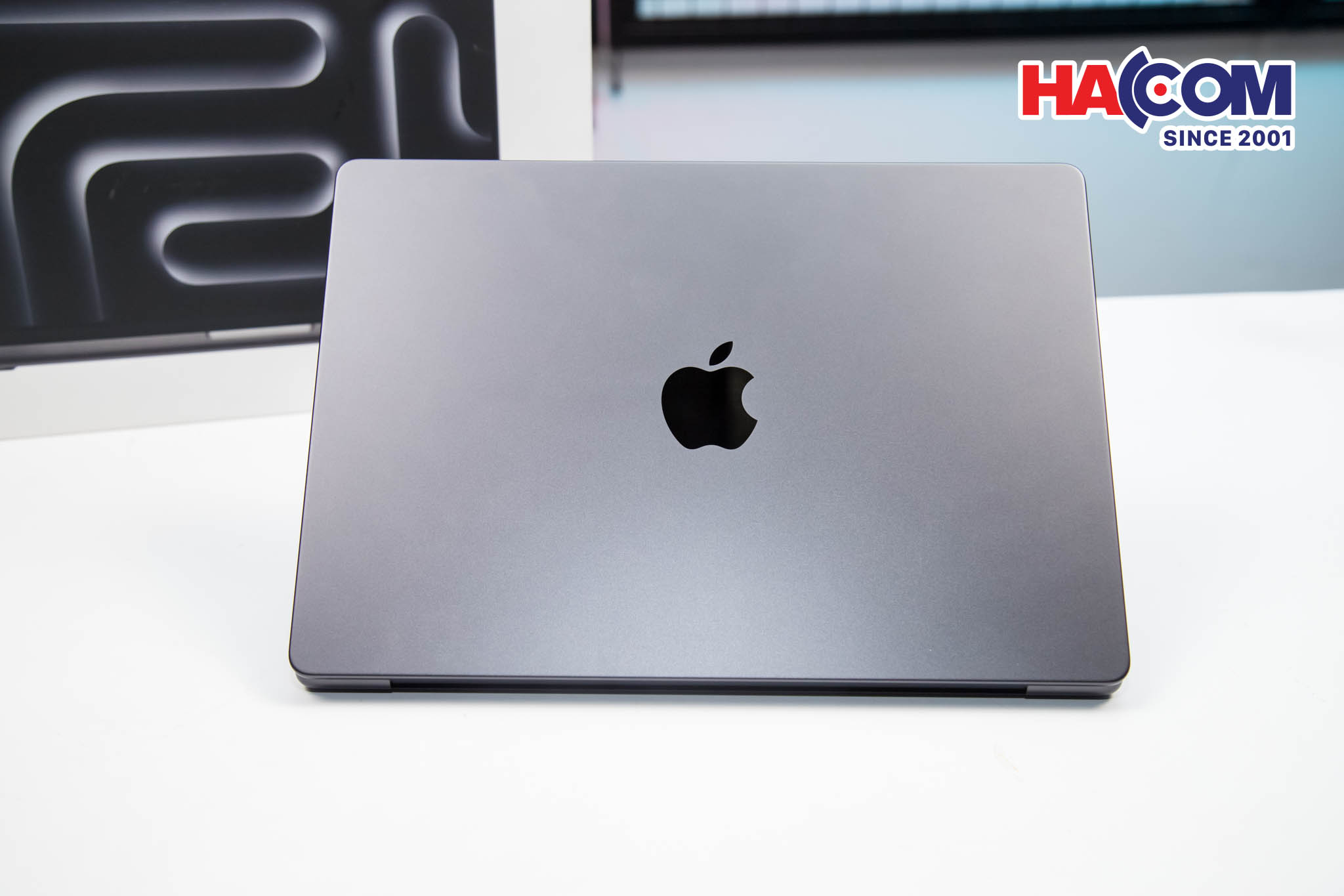 cdn/web/23122025/macbook-pro-m4-12.jpg 17