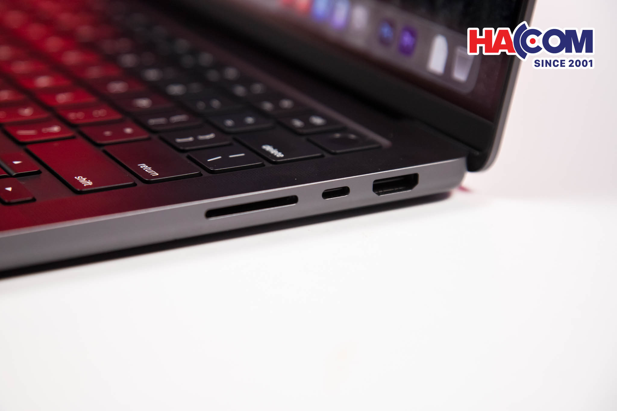 cdn/web/23122025/macbook-pro-m4-8.jpg 13