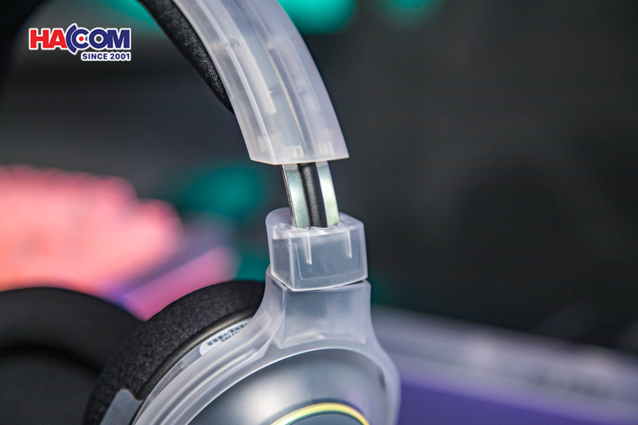 Tai nghe Razer Barracuda X Chroma - Phantom White Edition 15