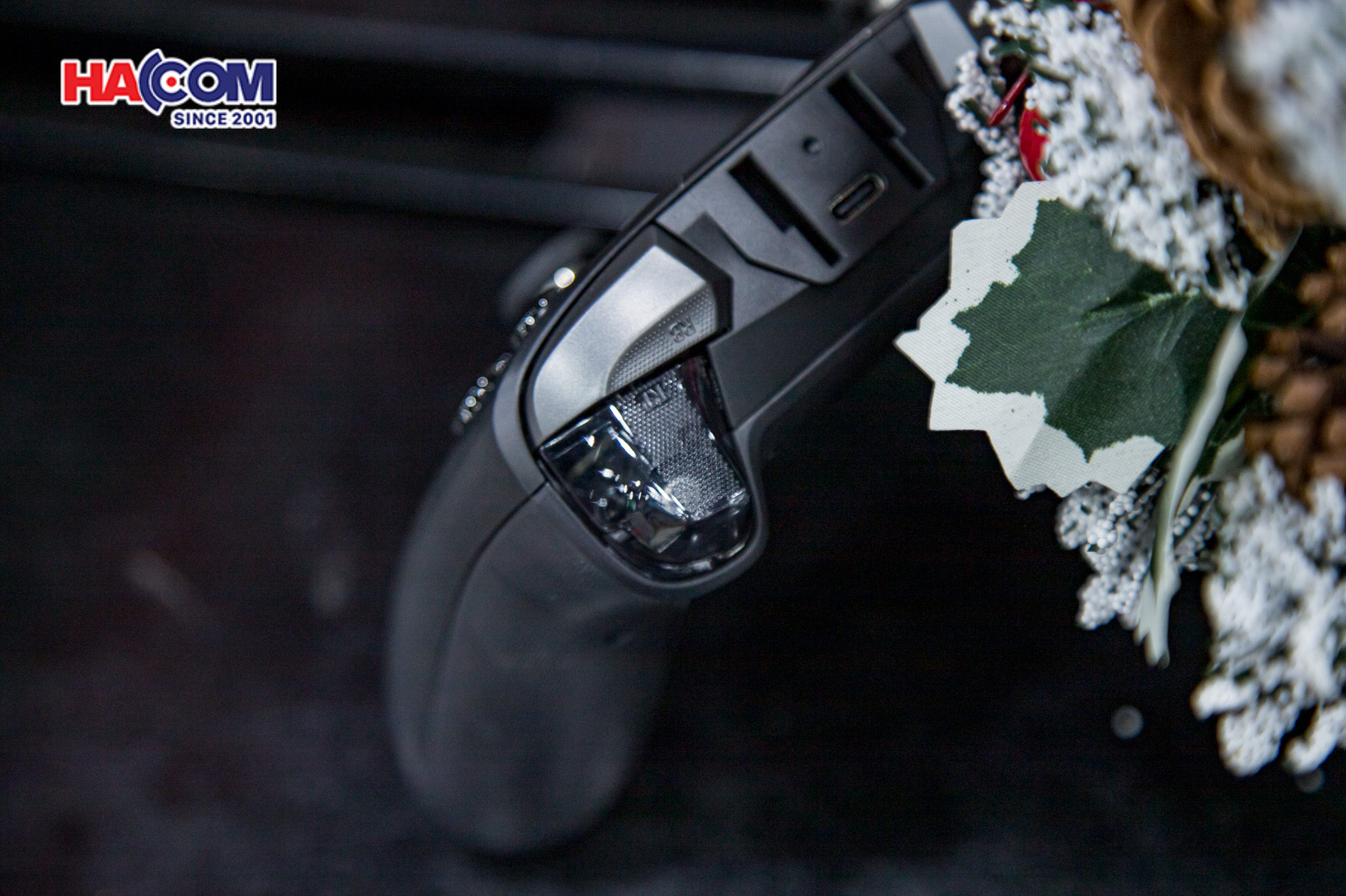 Tay Cầm Chơi Game Không Dây GameSir Cyclone 2 Màu Đen22025/tay-cam-choi-game-khong-day-gamesir-cyclone-2-black-0012.jpg 13